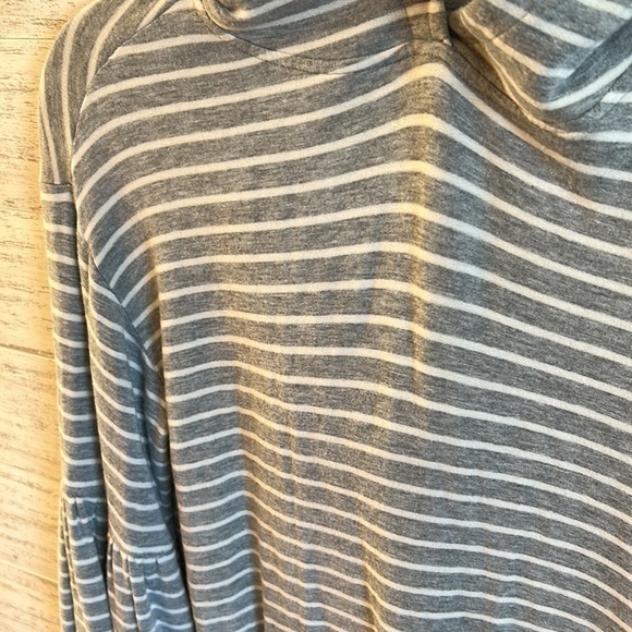 Lou & Grey 3/4 Wide Sleeve Hoodie Sweater Dress l SIZE XS - Picture 3 of 7